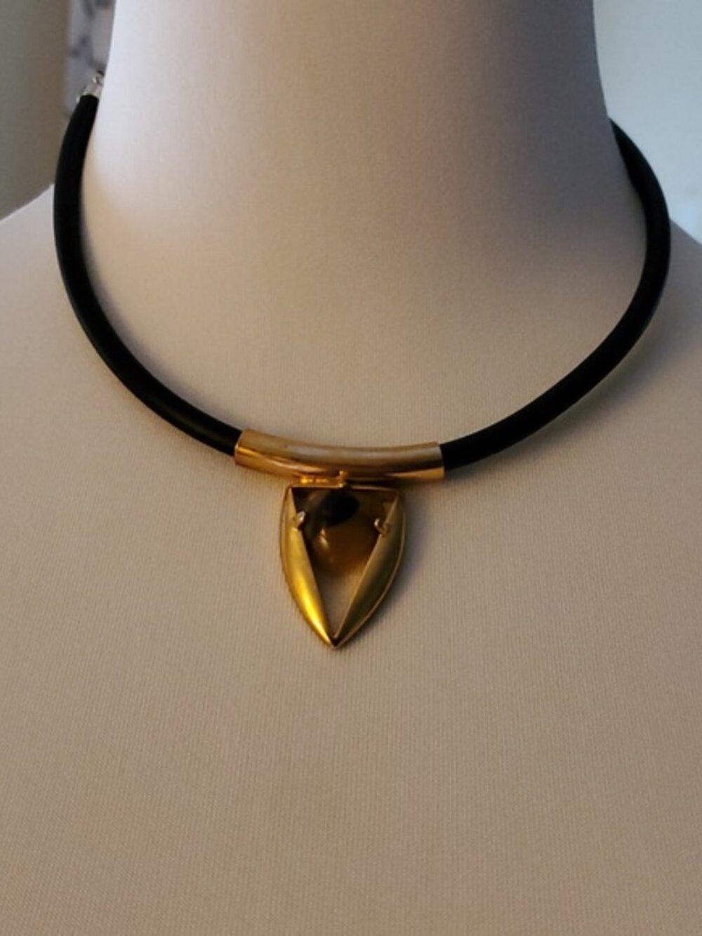 Cat's Eye Leather Corded Necklace - Picture 4 of 7